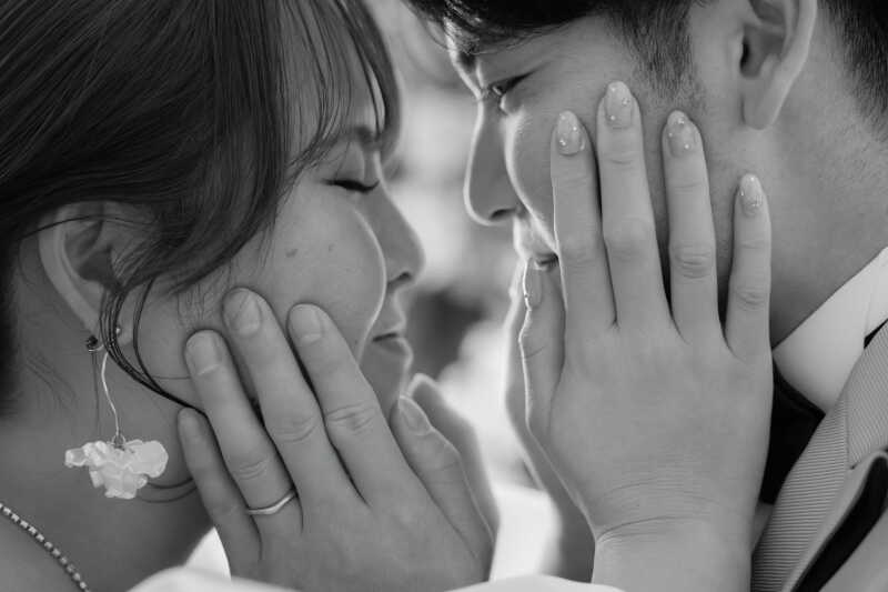 ほっぺをぎゅっ