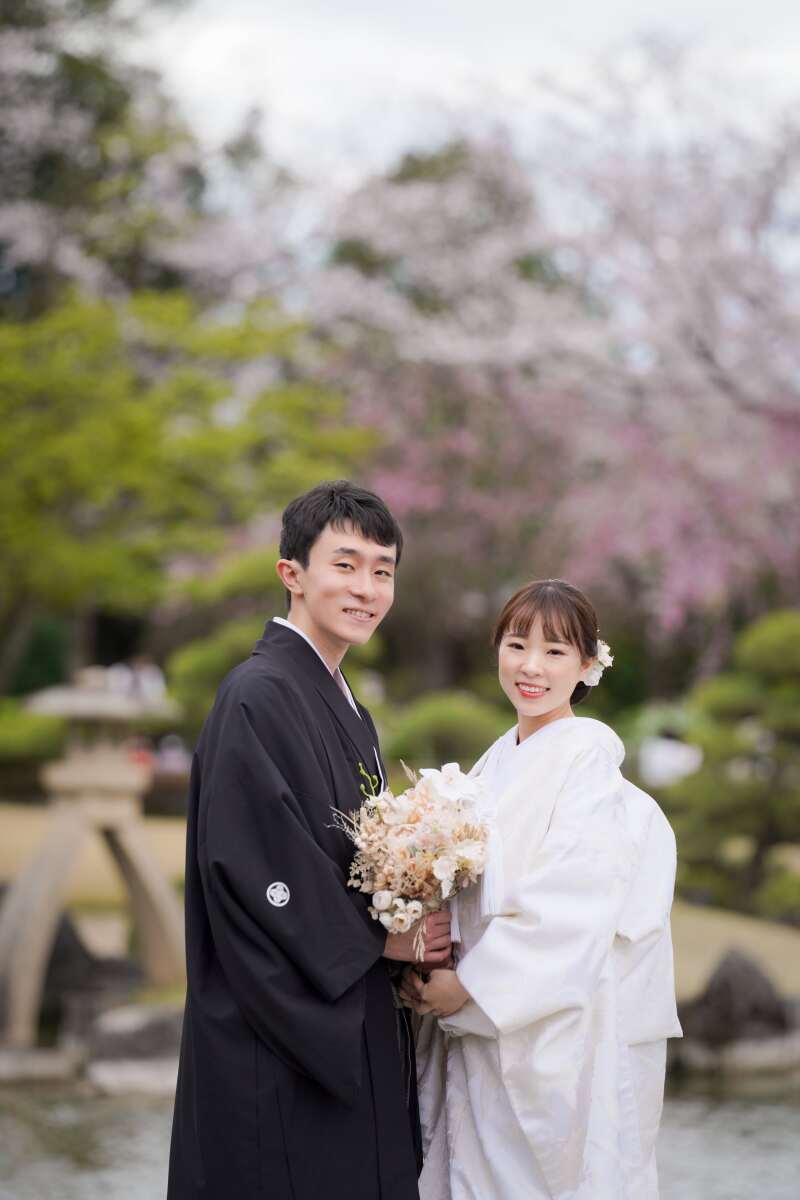 ブーケを持って