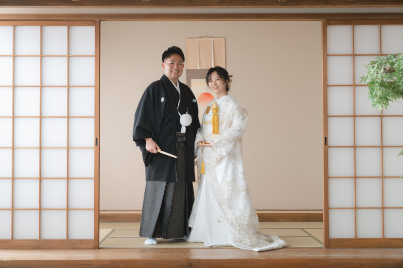 フォーマルなポーズも