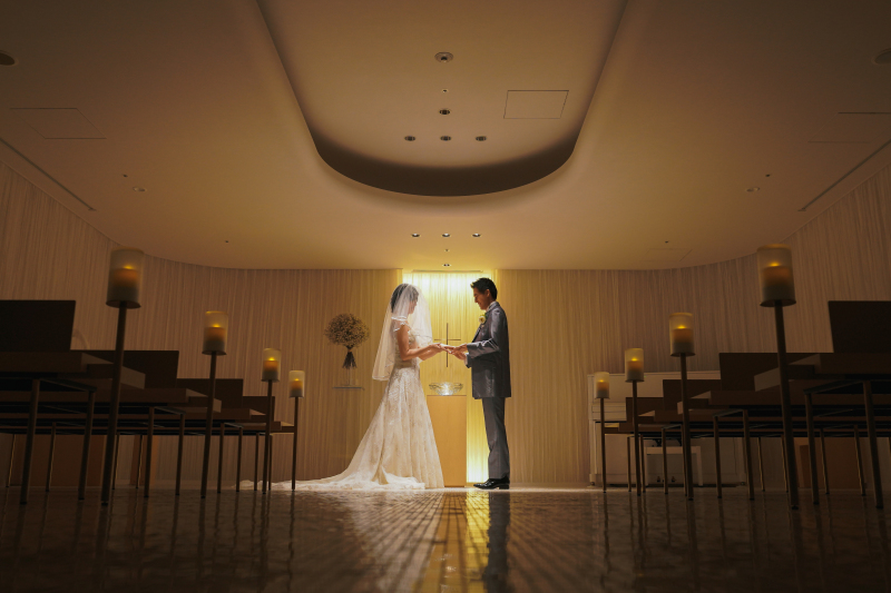 ベールの中の表情