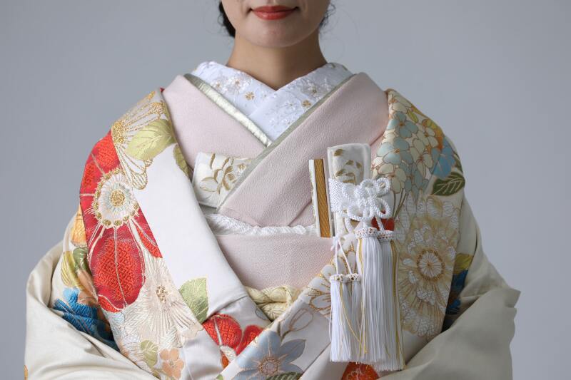 STUDIO AQUA 大宮店（スタジオAQUA）_色打掛・着物が豊富