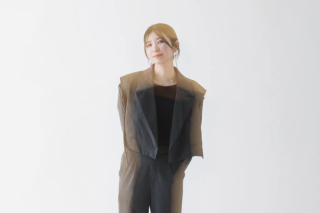 ヘアメイク指名料