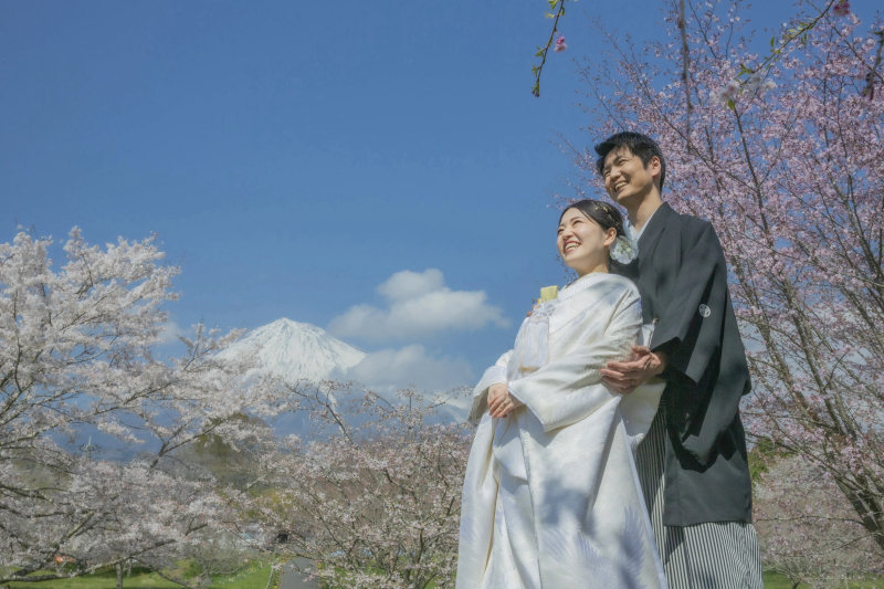 【富士山】和装富士山周遊ロケーション|全データ美肌レタッチ付き《雪化粧の富士山は5月末ごろまで》