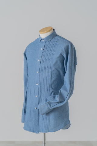 カラーシャツ（ブルー）
