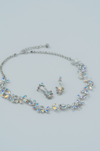 ネックレス・イヤリング