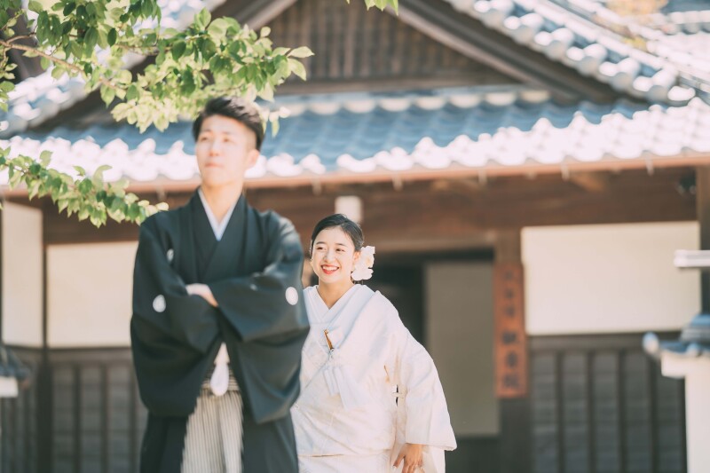 こっそり忍びよる新婦さま