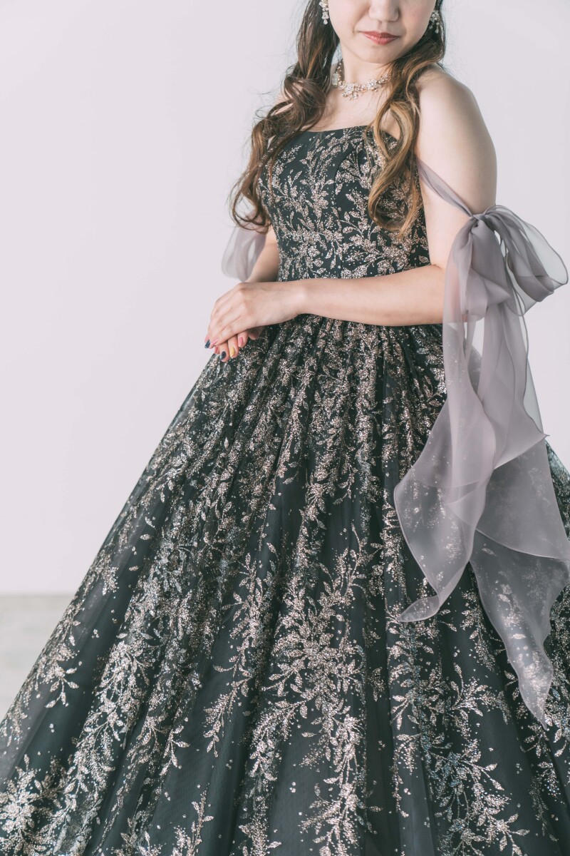 キラキラのブラックドレス