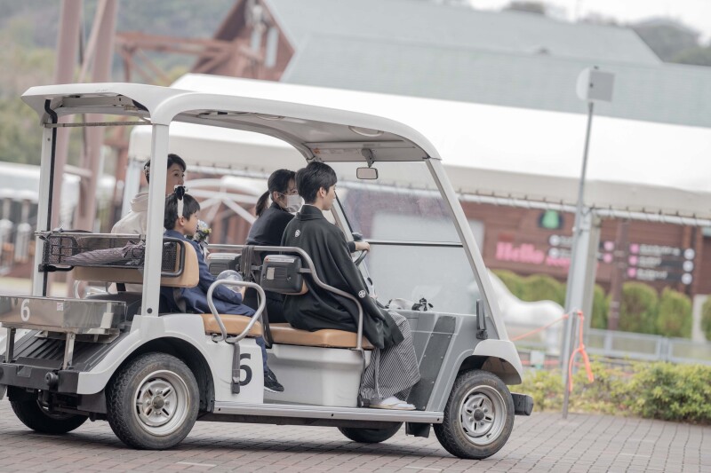 お仕度を済ませ…