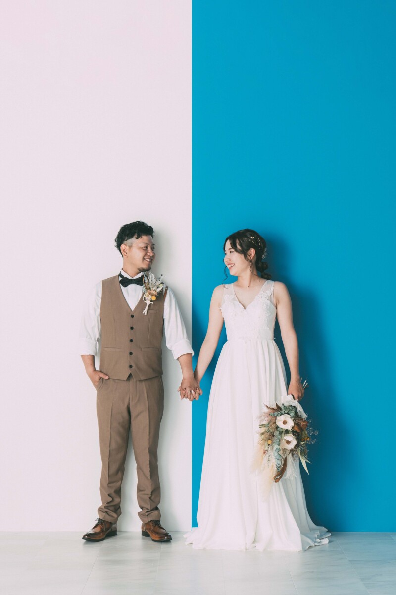 ホワイト&ブルーバックで