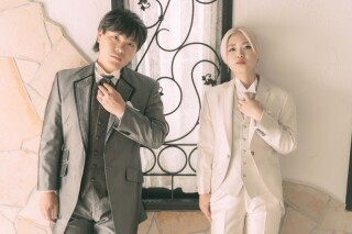 studio photo × chapel photo