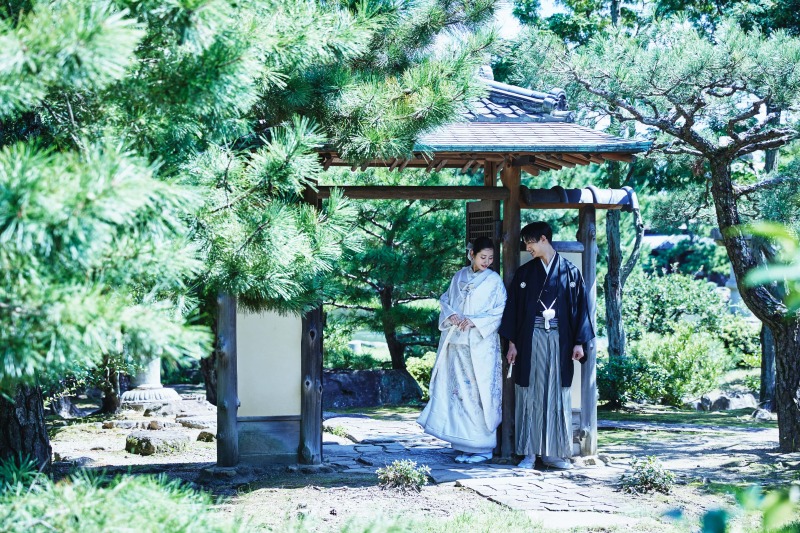 白無垢の映える和の邸宅で