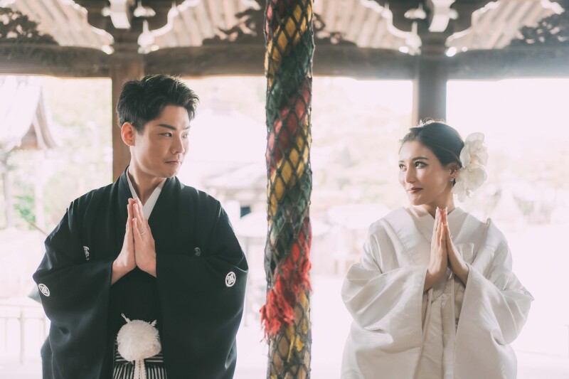 お参りしている姿も撮影に♢