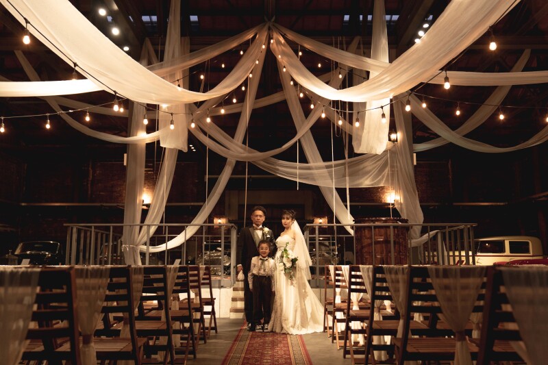 チャペルでの挙式風フォト