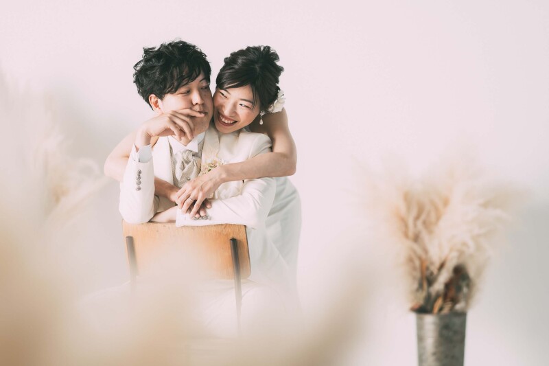 新婦さまからのバックハグ