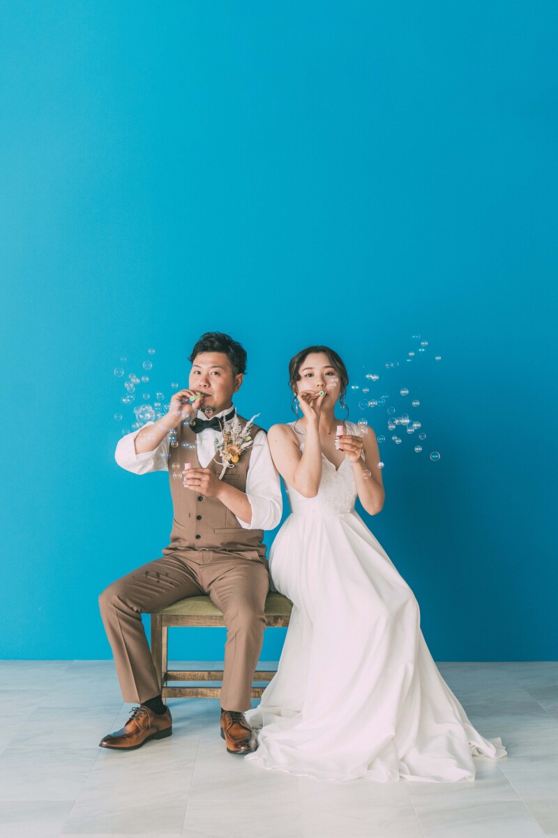 シャボン玉を吹きながら