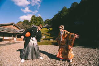 Location photo × Studio photo 