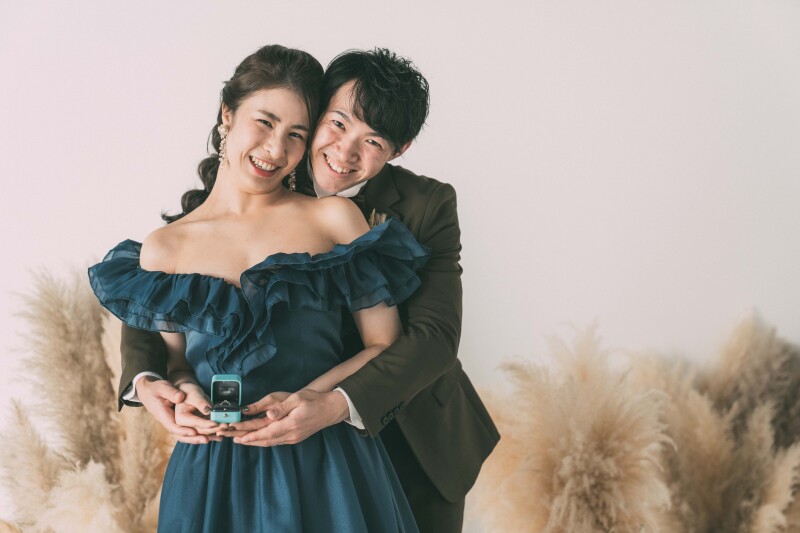 リング×バックハグ