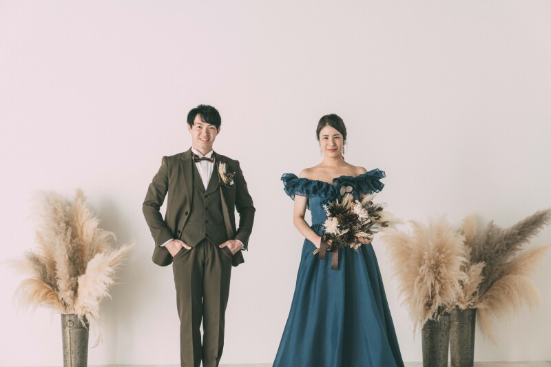 Studio photo × color dress