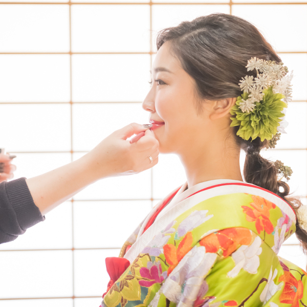 ドレスとの調和を意識した“トータルビューティ”