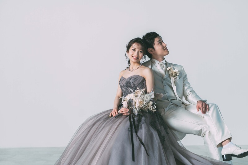 SWEET GLITTER（スゥイートグリッター）クラウディア製ブランドウエディングドレス７号９号１１号ラベンダー紫☆編み上げ SWEET GLITTERスウィートグリッター☆クラウディア製ブランド