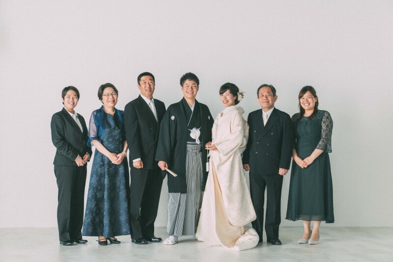 自然なお写真からかっちりとした家族写真まで