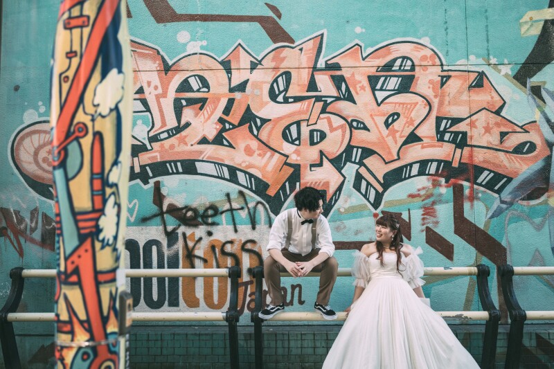 おふたりの幸せなひとときだから、自然体の笑顔も。撮影を大切な思い出にしてもらえるような、雰囲気づくりも心がけています。