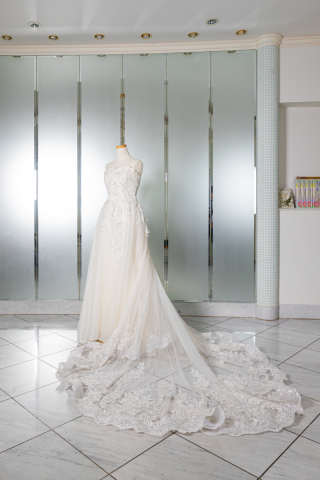 ウェディングドレス【MMM0128(OW)】