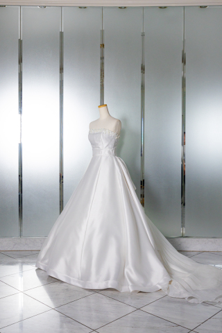 ウェディングドレス【Z009(OW)】