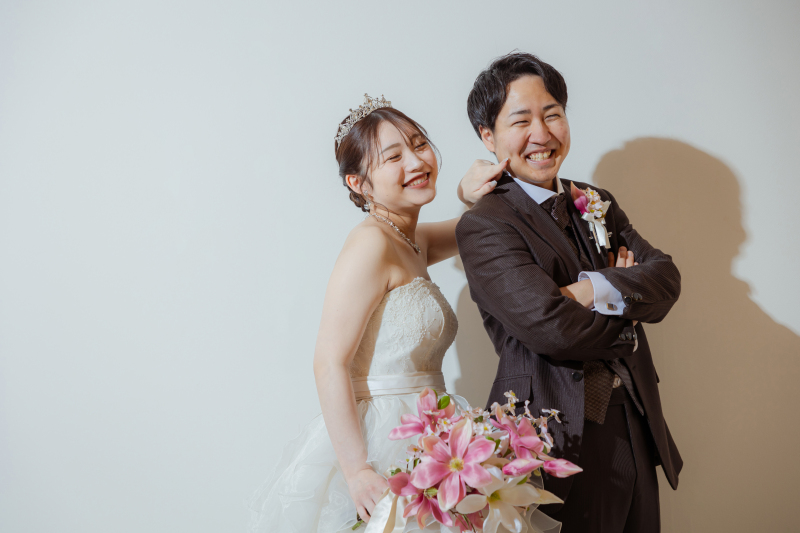シンプルだからこそ映えるお二人の笑顔☆