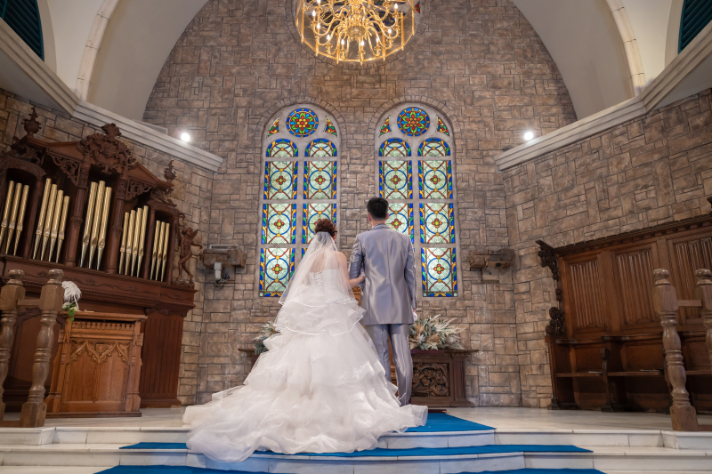 *結婚式場で本番さながらの撮影を*ファミリーフォトプラン(アルバム付き) 洋装1着【ベルヴィ郡山館】