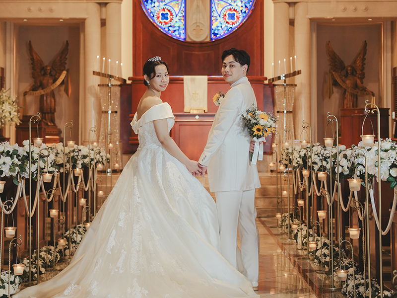 大聖堂で王道ウェディング