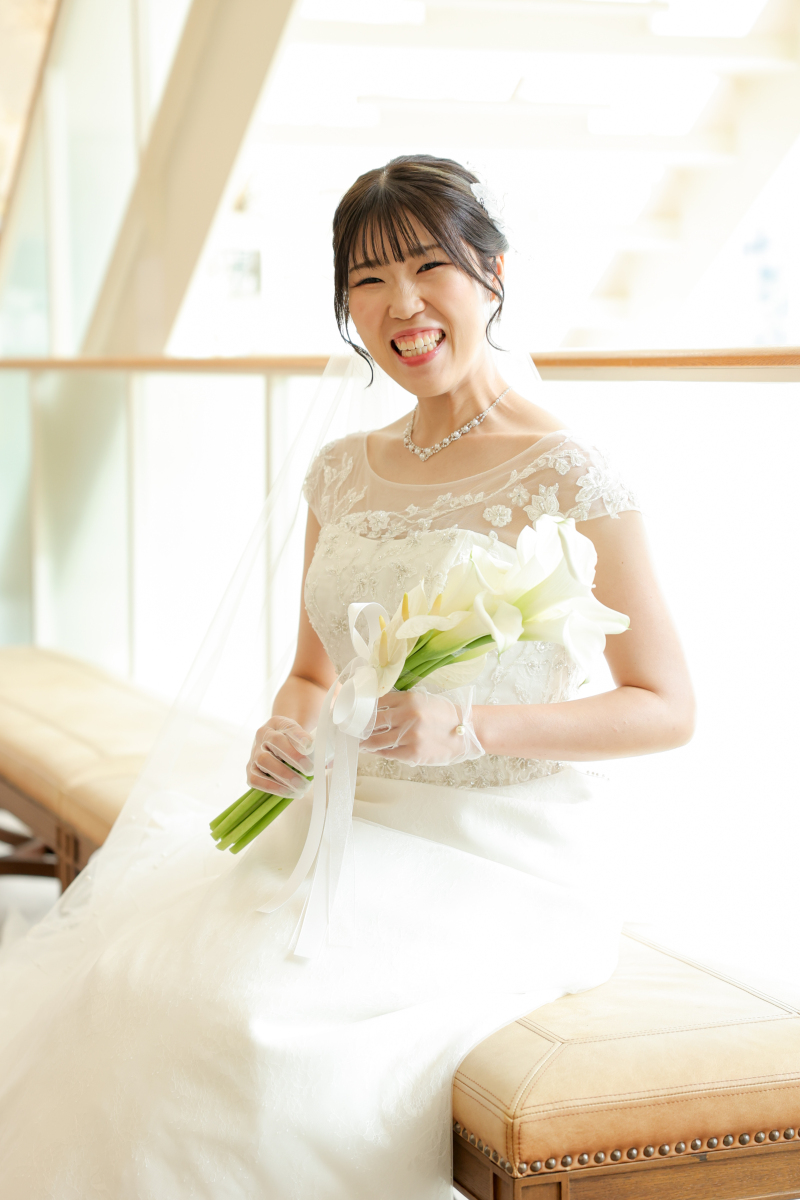 大人花嫁に丁度いい可愛らしさがあるウェデイングドレス