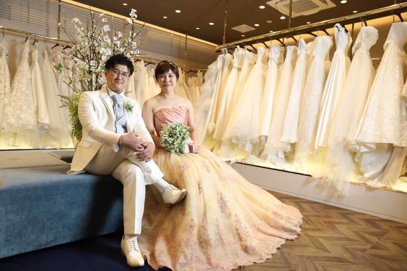 ドレスに囲まれて