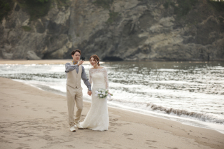 DESTINA　photo wedding_【海デート】ふたりの自然体フォトが人気*
