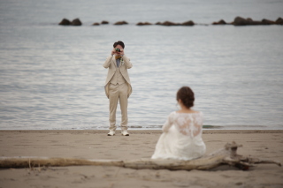 DESTINA　photo wedding_【海デート】ふたりの自然体フォトが人気*
