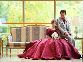 色も距離感もおふたりらしくて、並んだだけで絵になる瞬間に思わずシャッターを切りました。