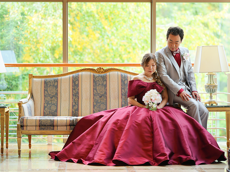 色も距離感もおふたりらしくて、並んだだけで絵になる瞬間に思わずシャッターを切りました。