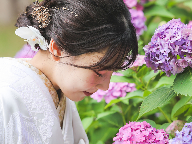 【会食付きロケ&スタジオ】50カットデータ+20Pアルバム◆衣裳小物がフリーチョイスのよくばりプラン