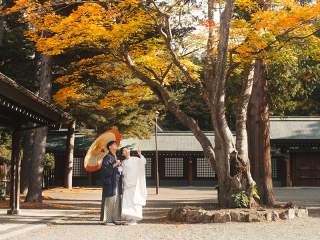 【会食付きロケ＆スタジオ】50カットデータ+20Pアルバム◆衣裳小物がフリーチョイスのよくばりプラン