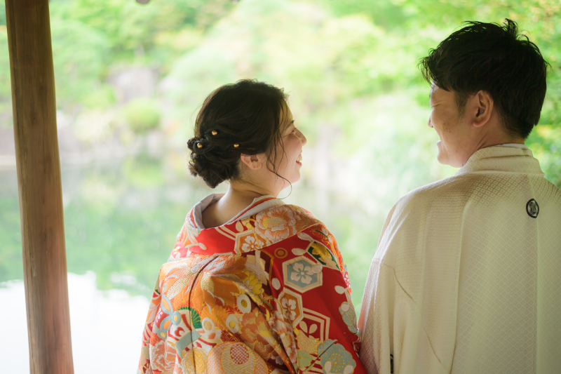 背中で紡ぐ物語