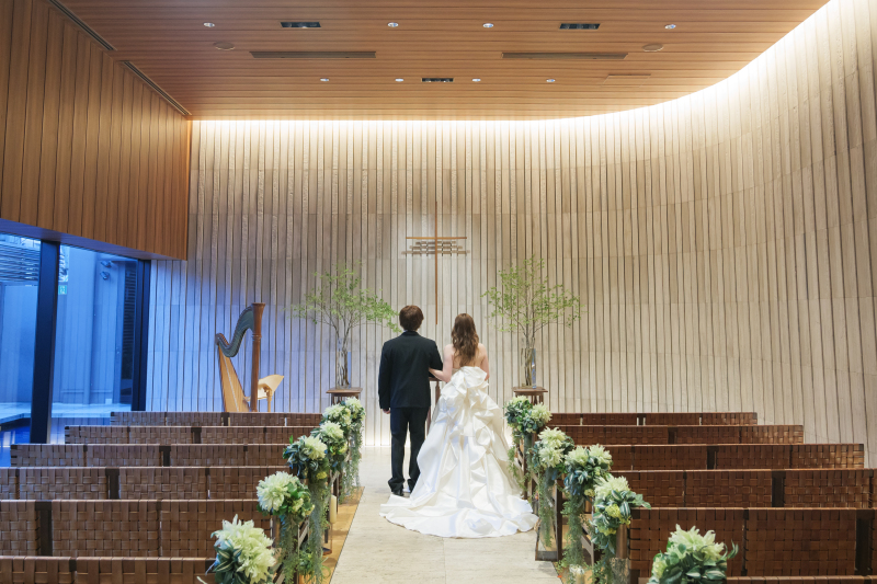 チャペルで誓う静かな瞬間