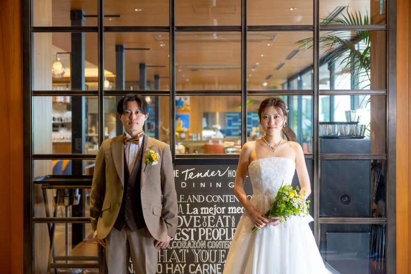 ウェディングドレス×チャペル・館内フォト