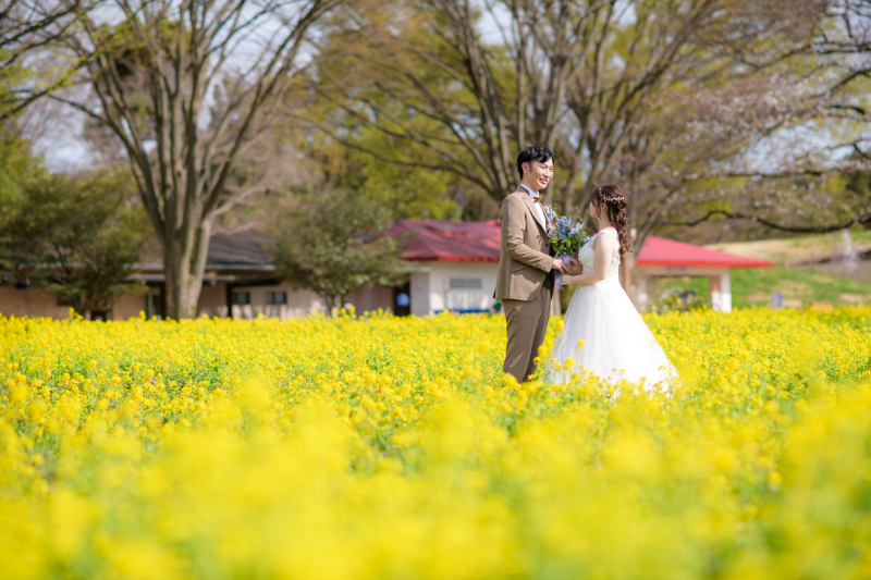 洋装×ロケーション、館内ロケーション