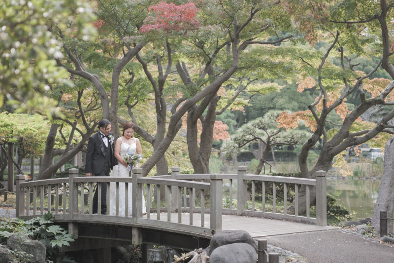 木立に包まれるブーケショット