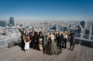 洋装&times;館内ロケーション