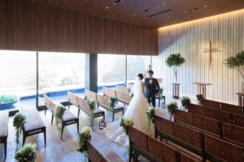 記念日を飾るモダンウェディング