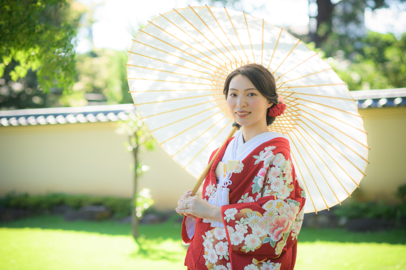 番傘の彩りが映す和の情緒