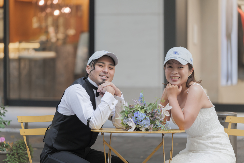 キャップ姿で見せる素顔