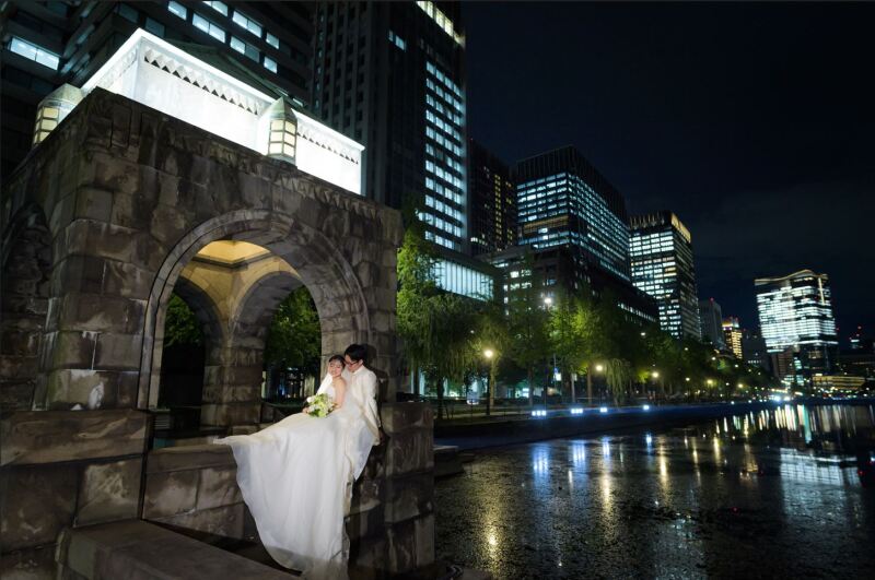 洋装×東京駅ナイトフォト