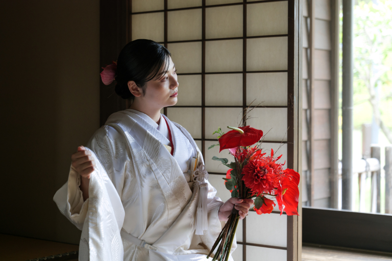 真紅のブーケが彩る一瞬